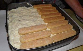 Kolac sa bananama za 5 minuta