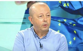 LJUDI MISLE DA IM JE PAO PRITISAK A U STAVRI JE SRCE STALO NA TRENUTAK