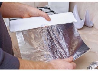 KOMAD ALUMINIJSKE FOLIJE STAVITE ISPRED VRATA