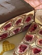 Palacinka torta sa visnjama