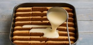 Kolač od keksa sa vanilija pudingom