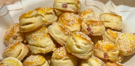 Mekana poğača sa kašar sirom – domaći recept za savršeno pecivo